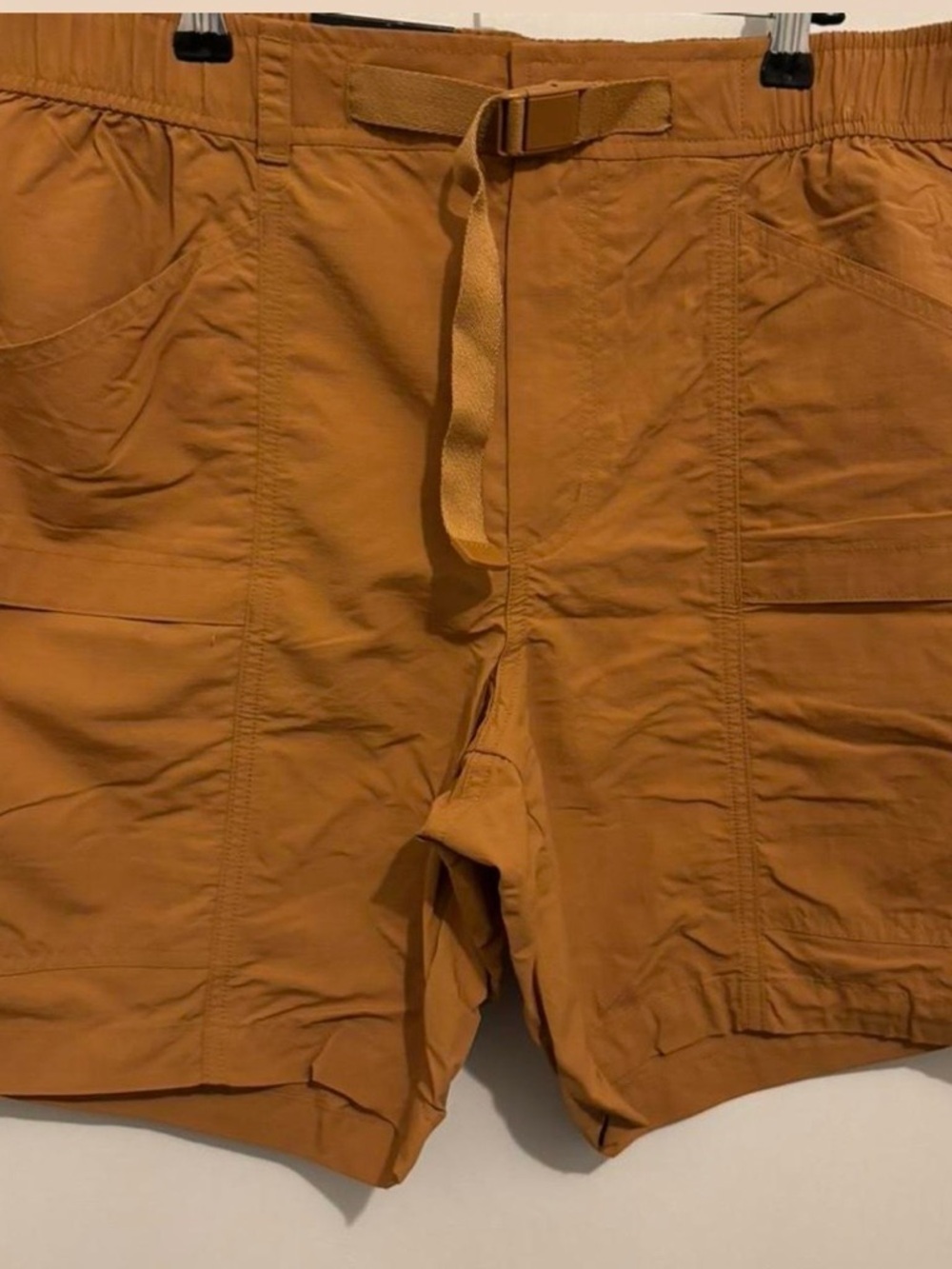Eddie Bauer Men's Cargo Shorts in Caramel/Tan